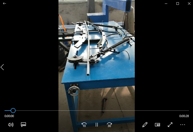 蓬布桿自動(dòng)成型機